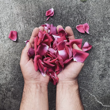 Load image into Gallery viewer, THE HERBAL GOODS ROSE SIGNATURE BOX